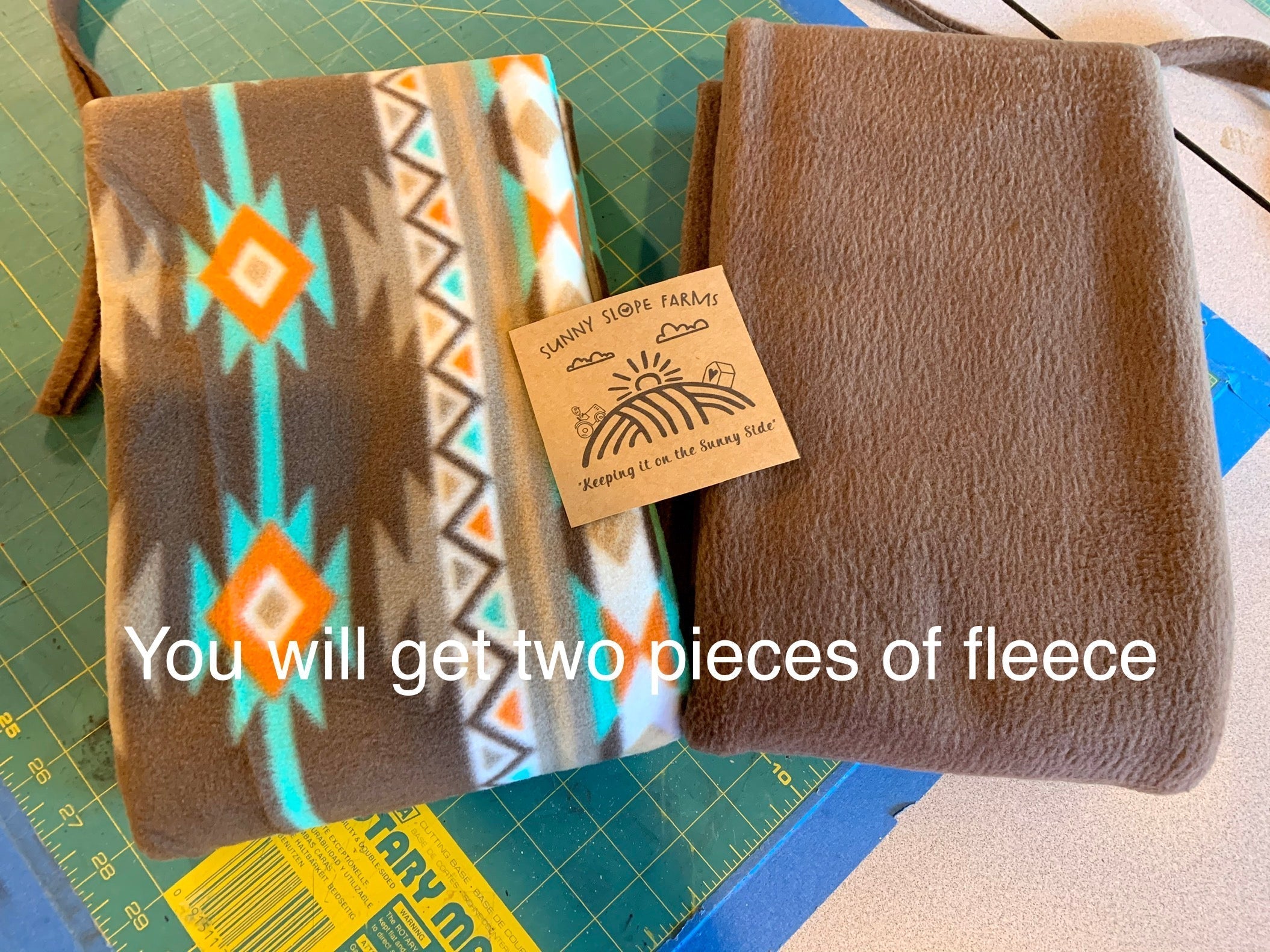 No Sew Blanket Kit - Apples - Personalization Available