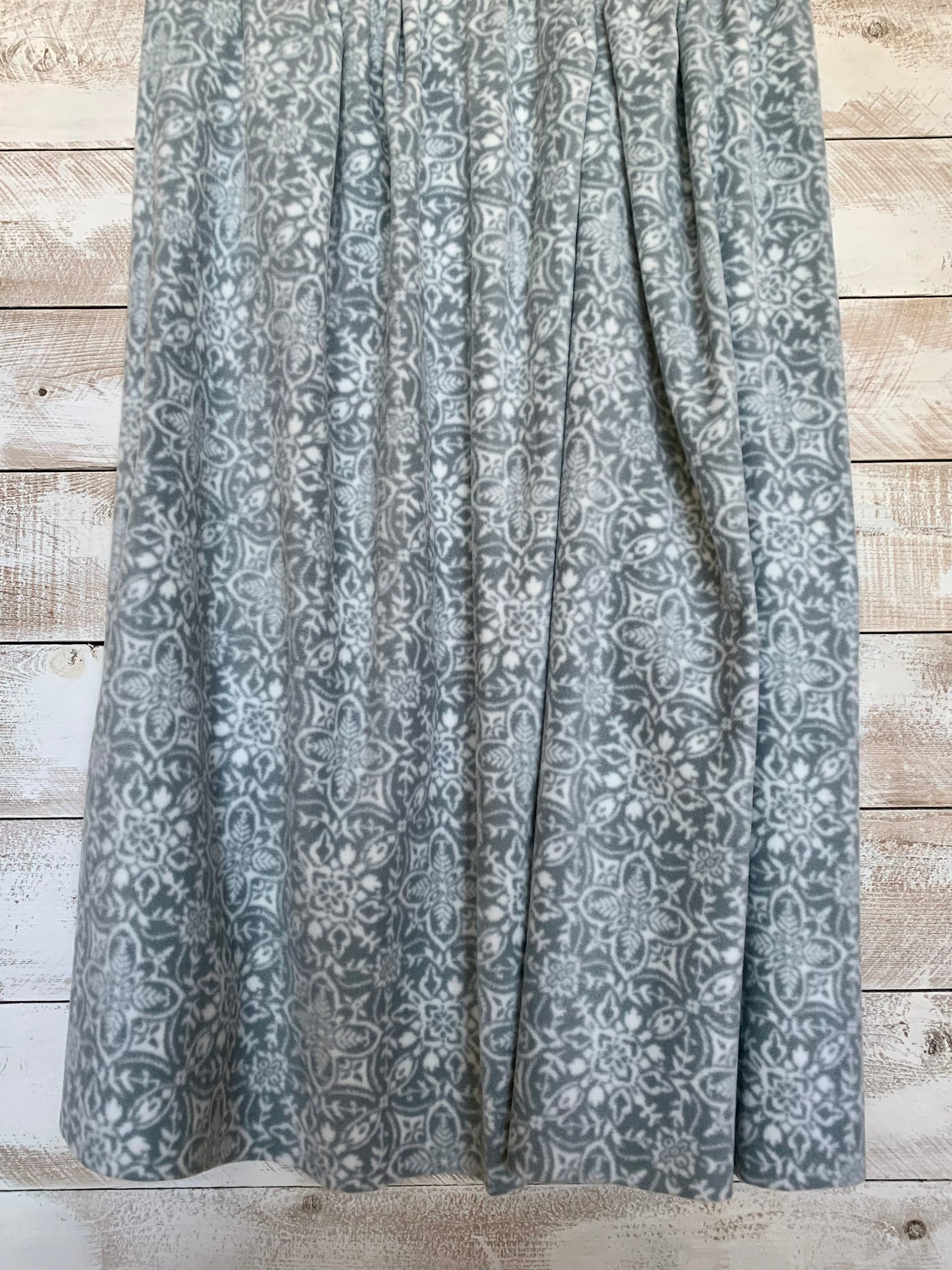 Gray Geometric Fleece - Grayce 53283-1