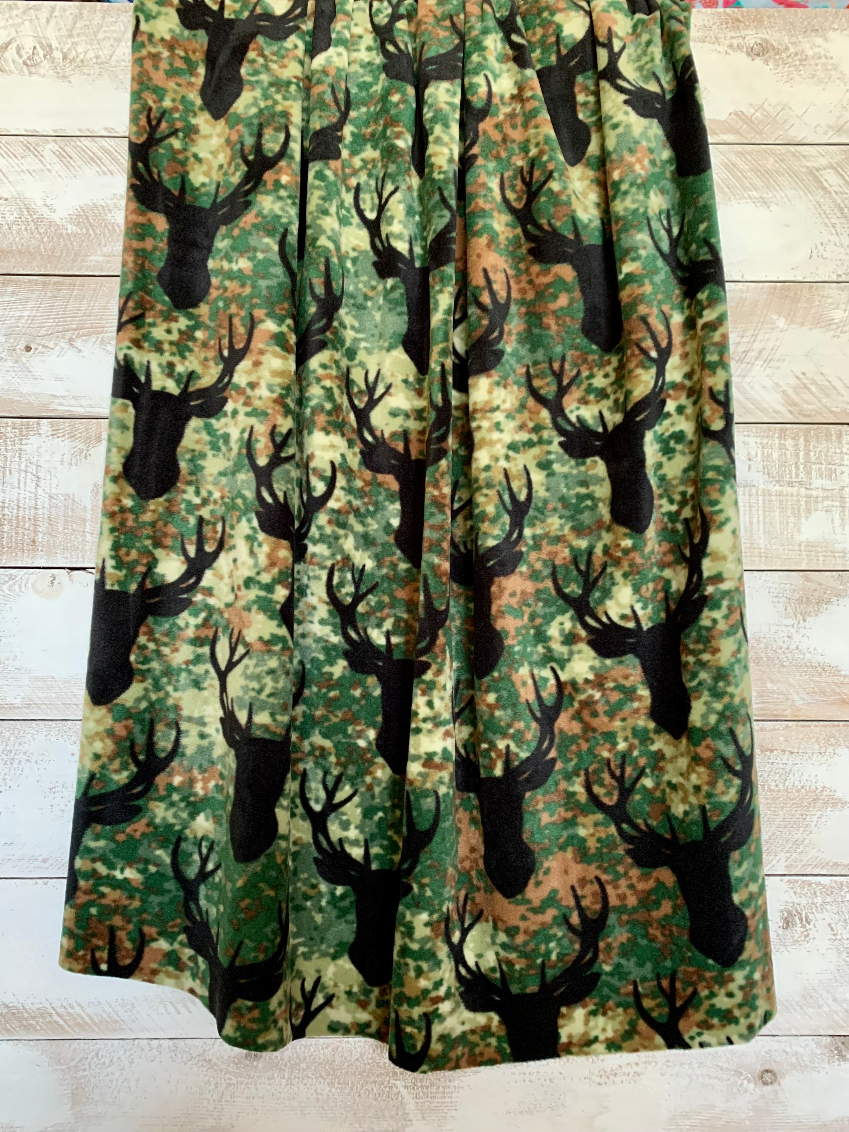 No Sew Blanket Kit - Camo Black Deer - Personalization Available