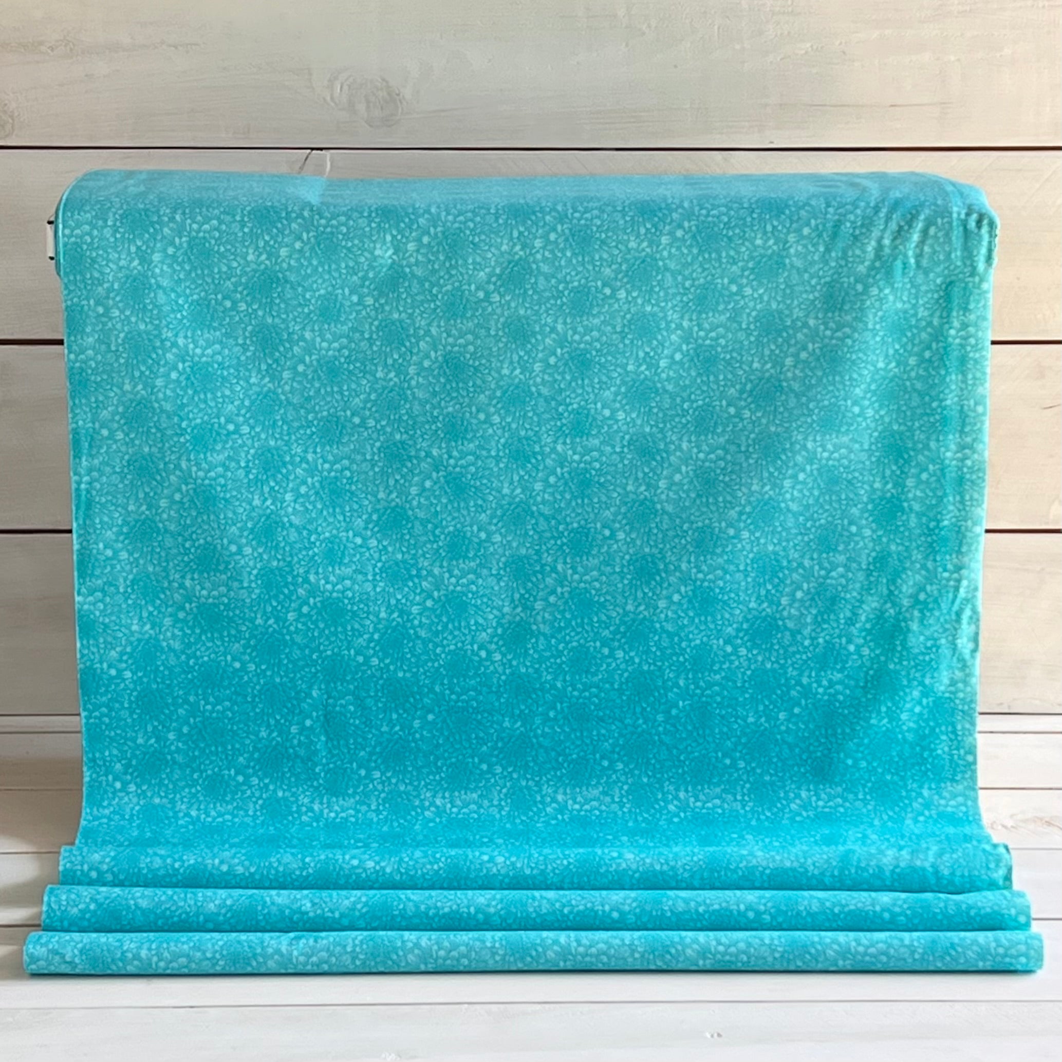 Caribbean Blue - Dahlia Floral Collection