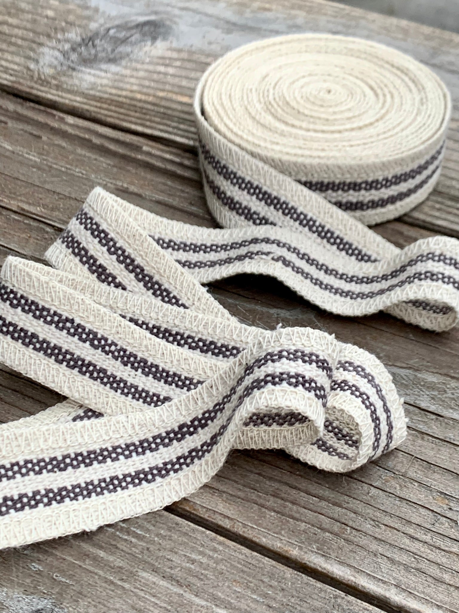 Grain Sack Ribbon - Charcoal Gray and Cream - 1" Wide