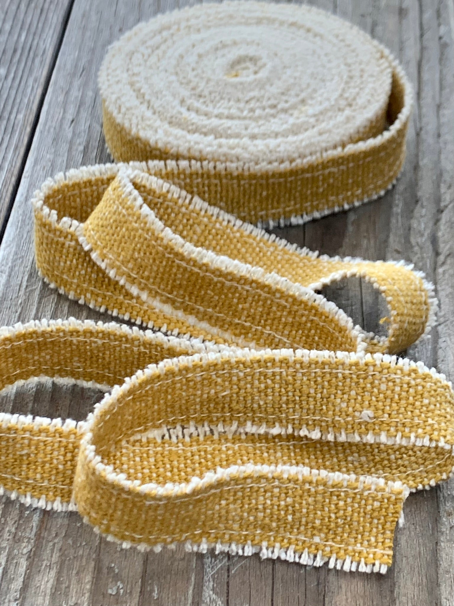 Grain Sack Ribbon - Butter Yellow & Cream - Frayed Edge - 3/4" Wide