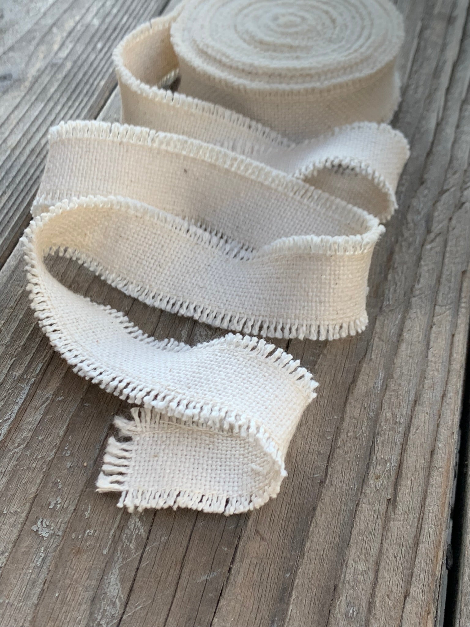 Grain Sack Ribbon - Natural Cream Frayed Edge - 1" Wide