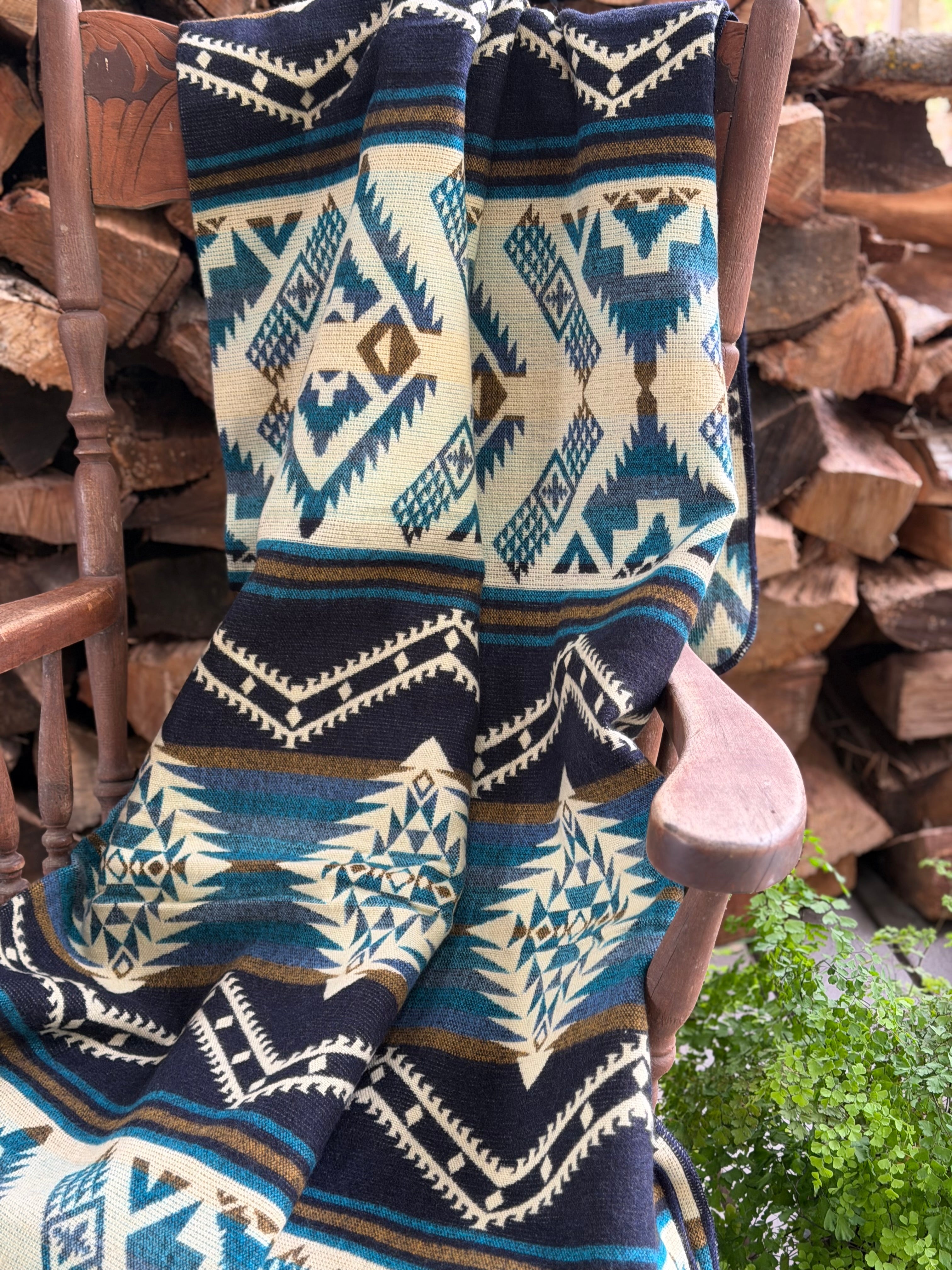 Alpaca Wool and Acrylic Blanket