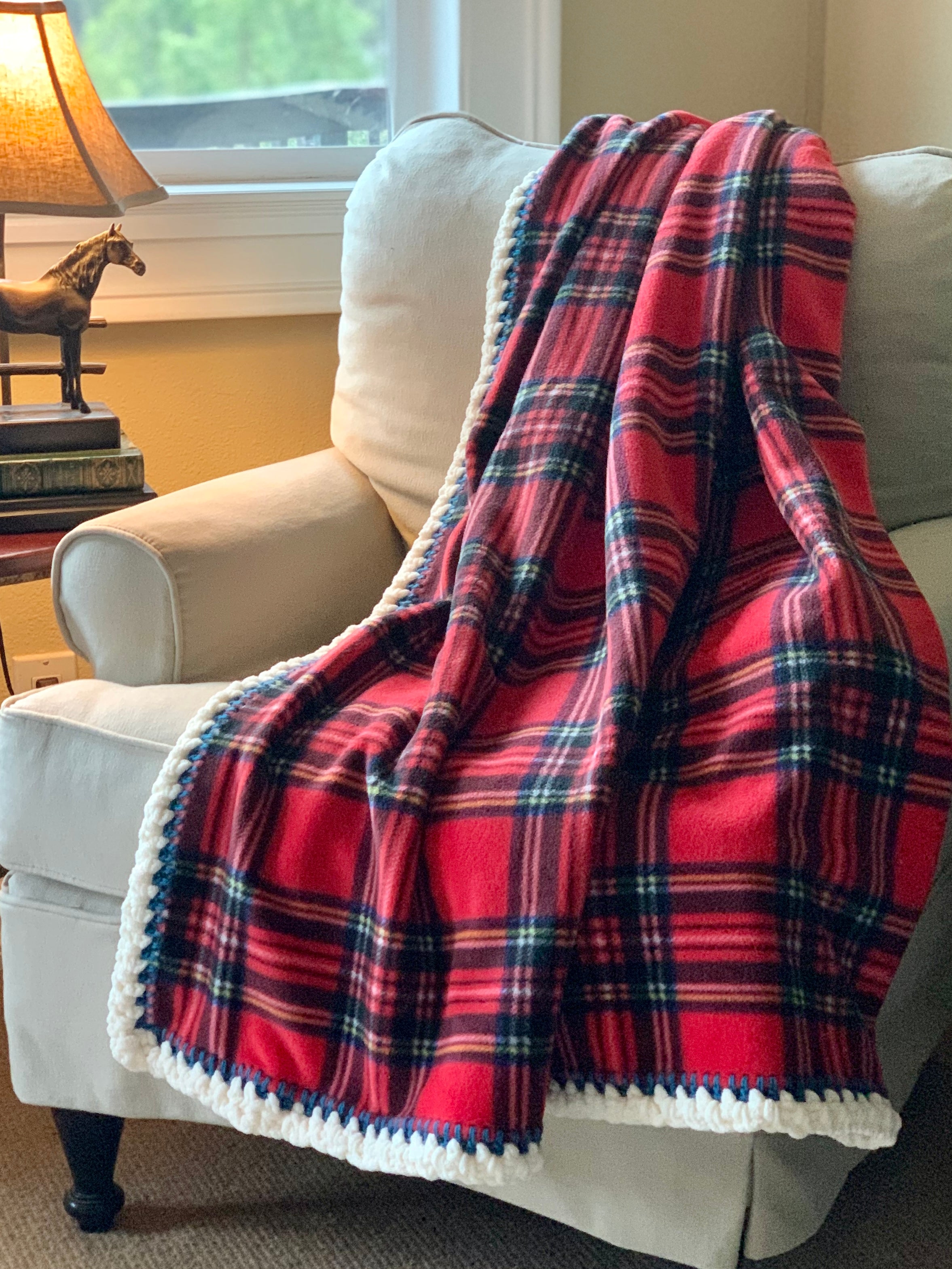 Crochet Edge Red Tartan Plaid Fleece Blanket